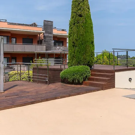 Apartament Charming Garden En 