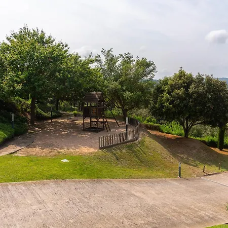 דירה Charming Garden En 